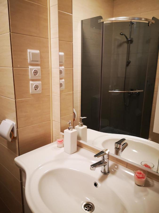 Apartman Petrovic City Center Trogir Exterior foto