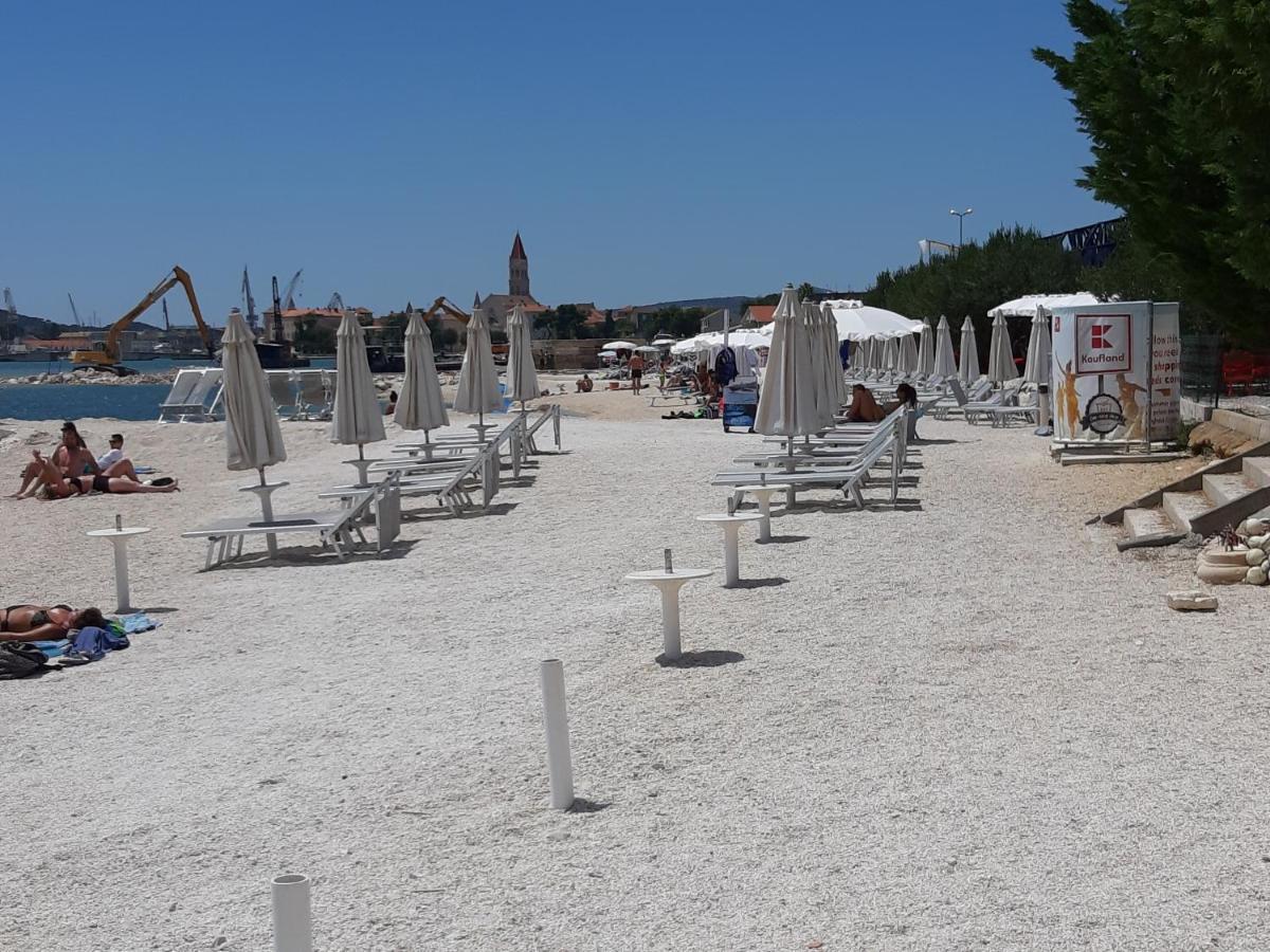 Apartman Petrovic City Center Trogir Exterior foto