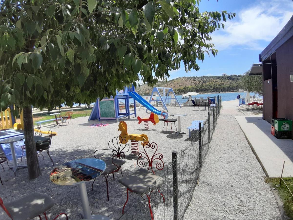 Apartman Petrovic City Center Trogir Exterior foto